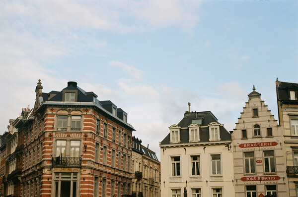 Brussels brick top
